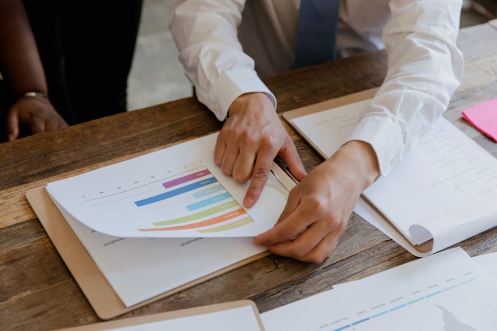 Which KPIs Should You Use to Evaluate Logistics Companies?